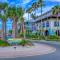 Anna Maria Island Runaway Tropical Dream-One Minute Walk To The Beach-Heated Pool