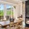 Element 52, Auberge Collection