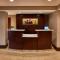 Courtyard by Marriott Albany Thruway - Олбани