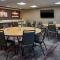 Courtyard by Marriott Albany Thruway - Олбани