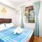 PineSuites Relaxing 2-bedroom condo with pool and garden view accepts small pets only - 大雅台