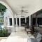 Blooming Hill Boutique Suites