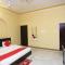 Hotel O Greenview Near Munshi Pulia Metro Station