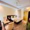 Hotel Banz - Near Delhi International Airport Couple Friendly