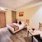 Hotel Banz - Near Delhi International Airport Couple Friendly