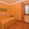 Lovely Home In Castelnuovo Di Farfa With Kitchen