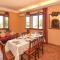 Lovely Home In Castelnuovo Di Farfa With Kitchen
