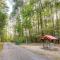 Kilgore Gem Pet-Friendly Cabin with Duck Pond!