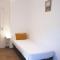 Cozy flat with terrace at Trastevere train station