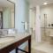 Hampton Inn & Suites Wheeling - The Highlands