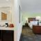 Hampton Inn & Suites Wheeling - The Highlands