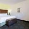 Hampton Inn & Suites Wheeling - The Highlands - Triadelphia