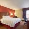 Hampton Inn Shawnee