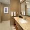 Hampton Inn & Suites San Antonio-Downtown/Market Square