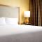 Hampton Inn & Suites Pittsburgh Airport South/Settlers Ridge