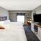 Hampton Inn & Suites Columbus-Easton Area