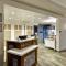 Homewood Suites by Hilton Phoenix-Biltmore