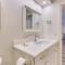 Walk to Pier and Golf Heart of Harbour Town Condo - 希尔顿黑德岛