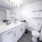 208 Fully Furnished 1BR Suite-Prime Location