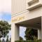 Hotel June West LA, a Member of Design Hotels - Los Angeles