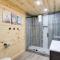 Spacious Sevierville Cabin with Hot Tub and Game Room! - سيفيرفيل