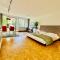 New, central studio with garden terrace and much privacy - Цюрих