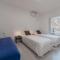 Beachfront apartment with breathtaking sea view