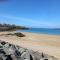Luxury 4 Bed, 3 Bathroom, Pet Friendly Villa, Sleeps 8, with Hot Tub in Trearddur Bay