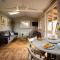 Treetops Lodge, Bantham, South Devon, a tranquil rural retreat