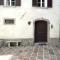 Il Convento Ancient Apartment with private garden