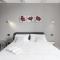 Q71 TIMELESS SUITES