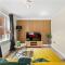 Charming Cotswolds Escape - 5 Bedrooms - Garden