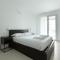 Porta Nuova Bright and Roomy Flat