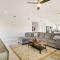 Spacious San Jacinto River Home with Waterfront Deck - 休斯顿