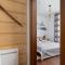 Królewska Apartment with Mountain View by Noclegi Renters