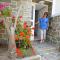 Yiannis Studios