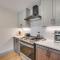 Modern Winter Park Condo with Community Hot Tub!