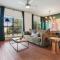 Dual Urban Oasis 8BR in Vibrant North Loop Hub - Austin