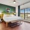 Dual Urban Oasis 8BR in Vibrant North Loop Hub - Austin