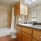 Dual Urban Oasis 8BR in Vibrant North Loop Hub - Austin