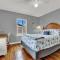 Loaded House and Guest House w Game Room Gym