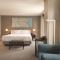 Hilton Chicago Magnificent Mile Suites