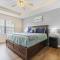 The Splash Pad Sleeps 13 w Pool Patio and Garage - مدينة باناما