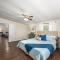 Accessible 3BR Home Sleeps 12, Pet-Friendly, Near Lake Conroe