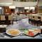 Embassy Suites by Hilton Detroit Troy Auburn Hills