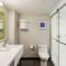Hampton Inn & Suites Fort Lauderdale Airport