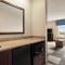 Hampton Inn & Suites Atlanta Airport West Camp Creek Pkwy