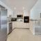 ⌘Family Beach Home w Amazing Water Views - Upgraded Unit ⌘ - ميامي بيتش