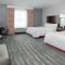 Hampton Inn & Suites Orlando Airport at Gateway Village - Orlando