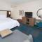 Hampton Inn & Suites LAX El Segundo